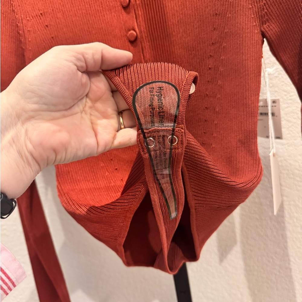 NWT Good American Rust Button-Front Bodysuit NWT - image 6